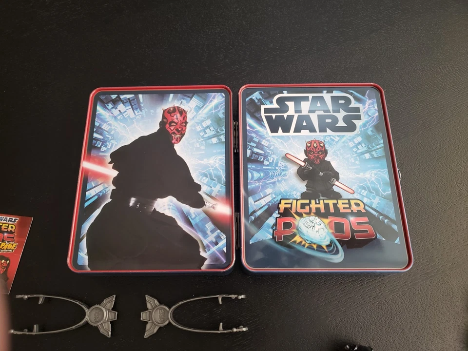 Gran Lote 87 Cápsulas de Lucha Hasbro Star Wars + 4 Naves y Estuche de Metal - Clones Raros Foto 2 de 4