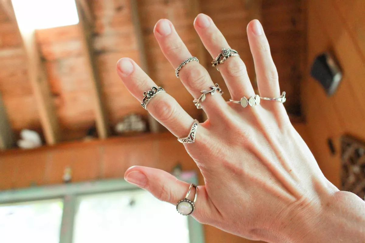 TWENTY FIVE Silver Color Rings Size 4 8 eBay