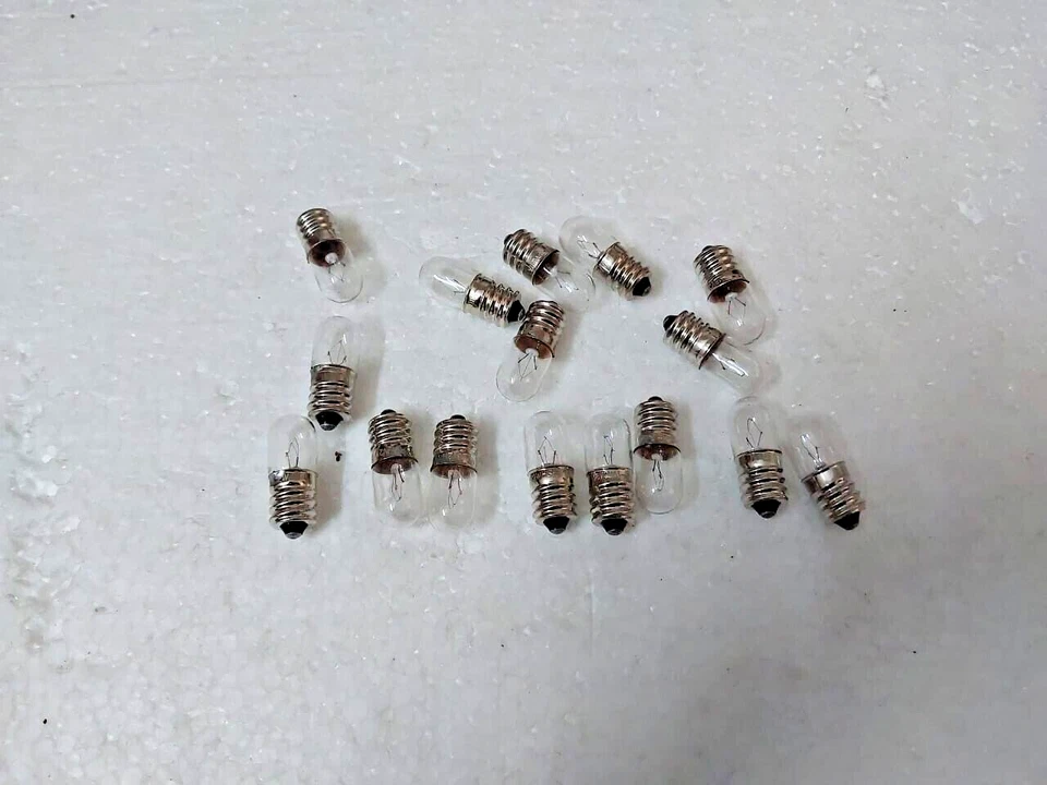 Small Mini E12 Screw Indicator Light Bulb 12x30mm 18V0.11A / 30V0.11A / 24V0.11A - Image 4 of 4