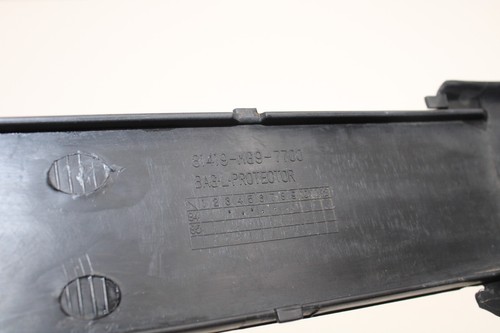 84 85 86 87 HONDA GOLDWING 1200 GL1200 SADDLEBAG LEFT BAG PROTECTOR TRIM COWL - Picture 7 of 8