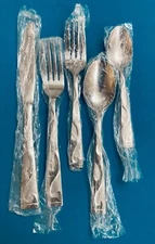 NIP NEW Oneida TUSCANY 5 Piece Place Setting Stainless Flatware Silverware