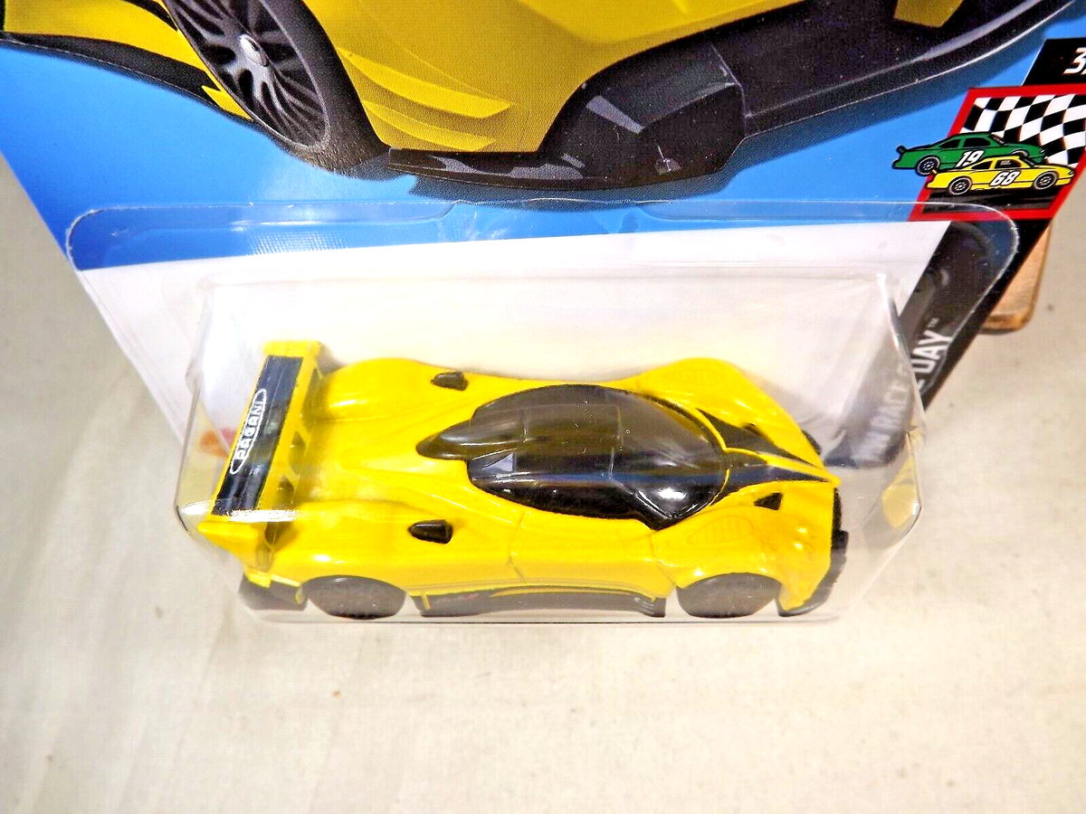 Hot Wheels Pagani Zonda R 2024 - Jaune Métallisé - Série HW Race Day - Neuf