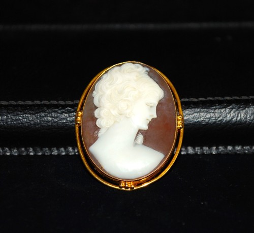 10K Cameo Brooch