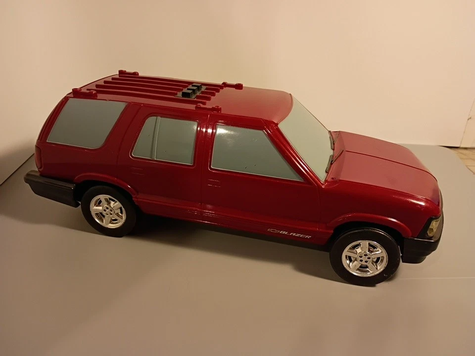 Rare Vtg HTF 1996 Funrise Chevy Blazer Model 14" W/ Lights And Sound 💯%Working  - Image 2 of 4