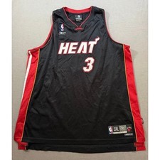 LeBron James Memorabilia Falls Further Behind Kobe Bryant, Michael Jordan 14