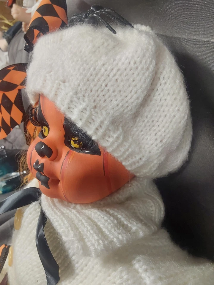 Sinisterly Sissy's 'Toot ' Undead, Spooky, Creepy, Haunting, Halloween, 21 inch - Image 3 of 4