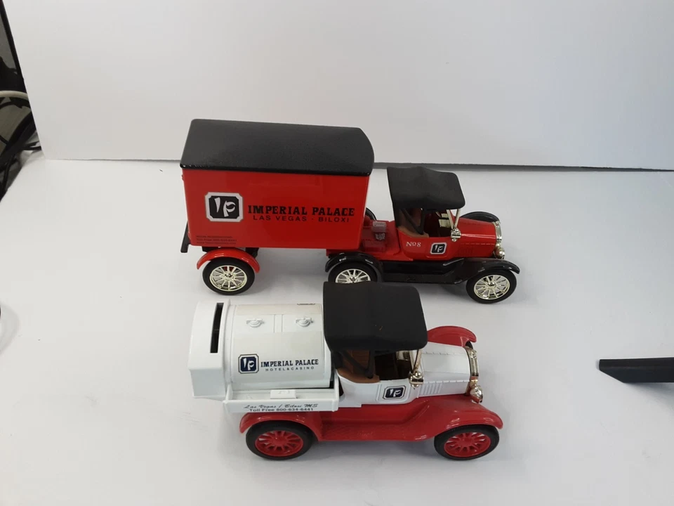1918 Ford Cab And Trailer And 1918 Tanker Bank  Imperial Palace Casino Set - Image 4 of 4