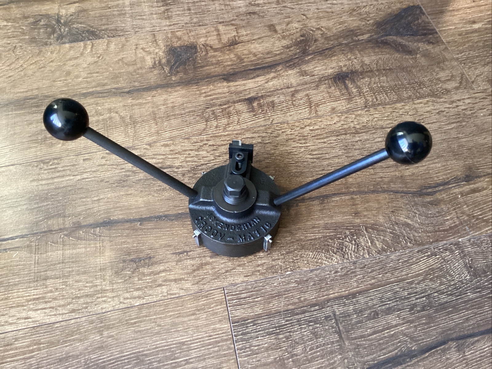 ED ISKENDERIAN BLOCK ORING GROOVE CUTTER CUTTING TOOL ISKY GROOV O