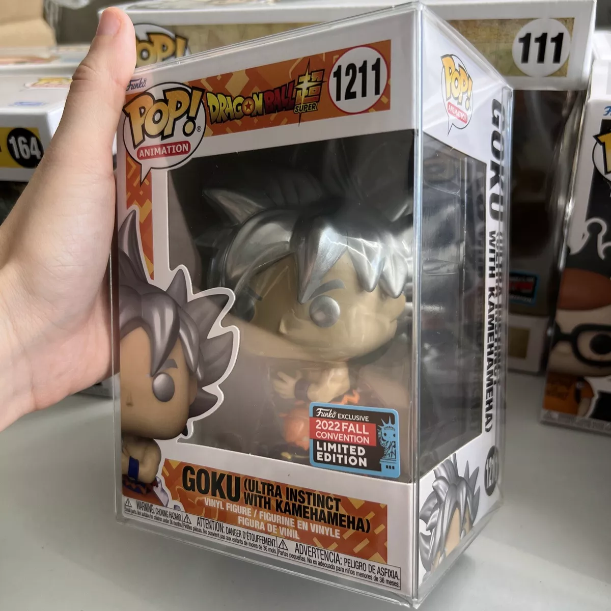 Goku Ultra Instinct Kamehameha Funko POP - 2022 NYCC Exclusive Con Sticker