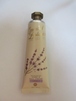 Essential Botanics Nourishing Hand & Nail cream Lavender 30ml NEU