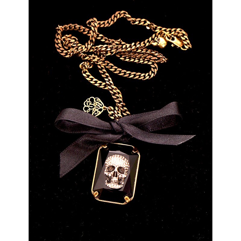 新品箱付き✨【Alexander Mcqueen】brass ネックレス　真鍮 NEW $590 ALEXANDER MCQUEEN Gold Tone Brass SKULL LOGO SKULL