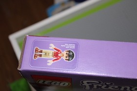 Lego (41125) Friends,  Horse Vet Trailor, New in factory sealed Box