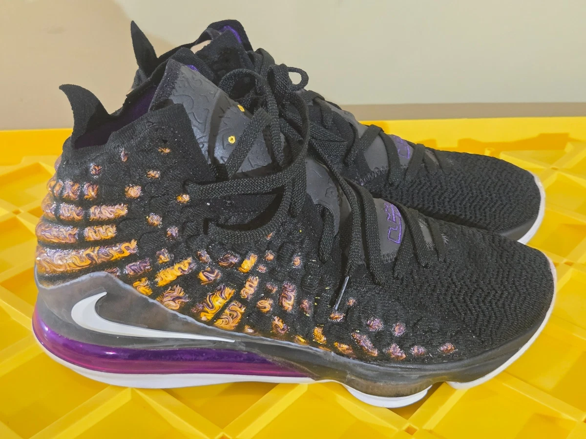 Preços baixos em Nike LeBron 17 Lakers | eBay