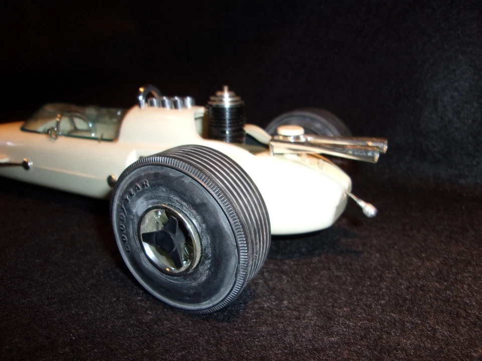 Vintage Testors Gas Powered Indy 500 Sprite Tether Race Car USA Untested - Image 4 of 4