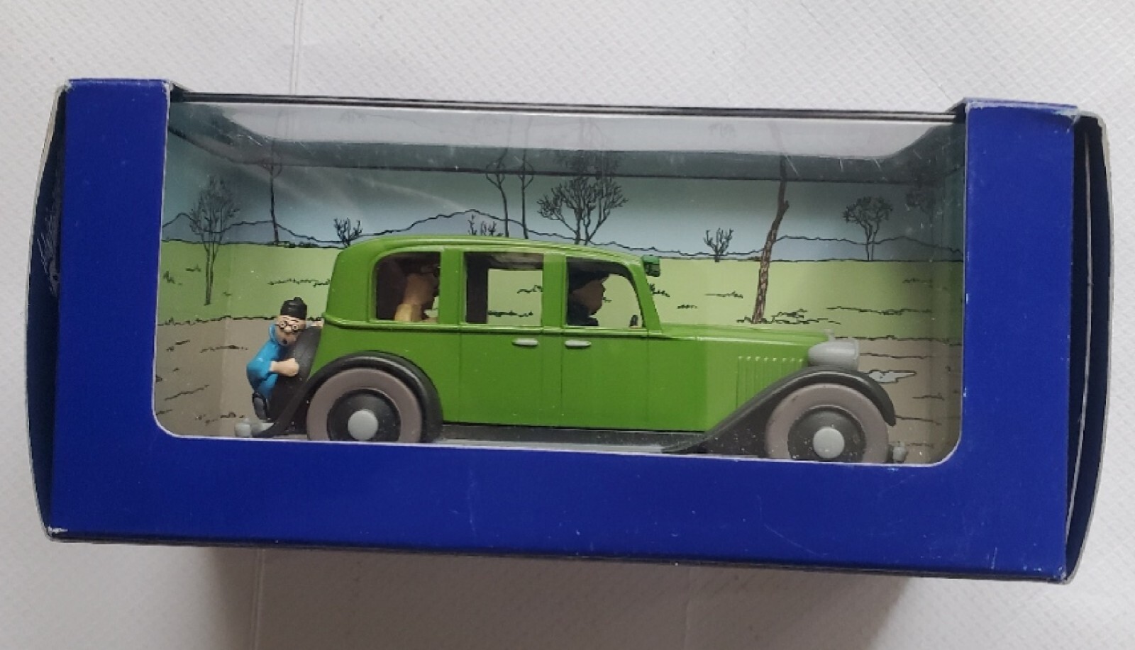 Voiture Tintin Hergé Moulinsart Atlas n9 limousine du Lotus Bleu miniature de collection neuve