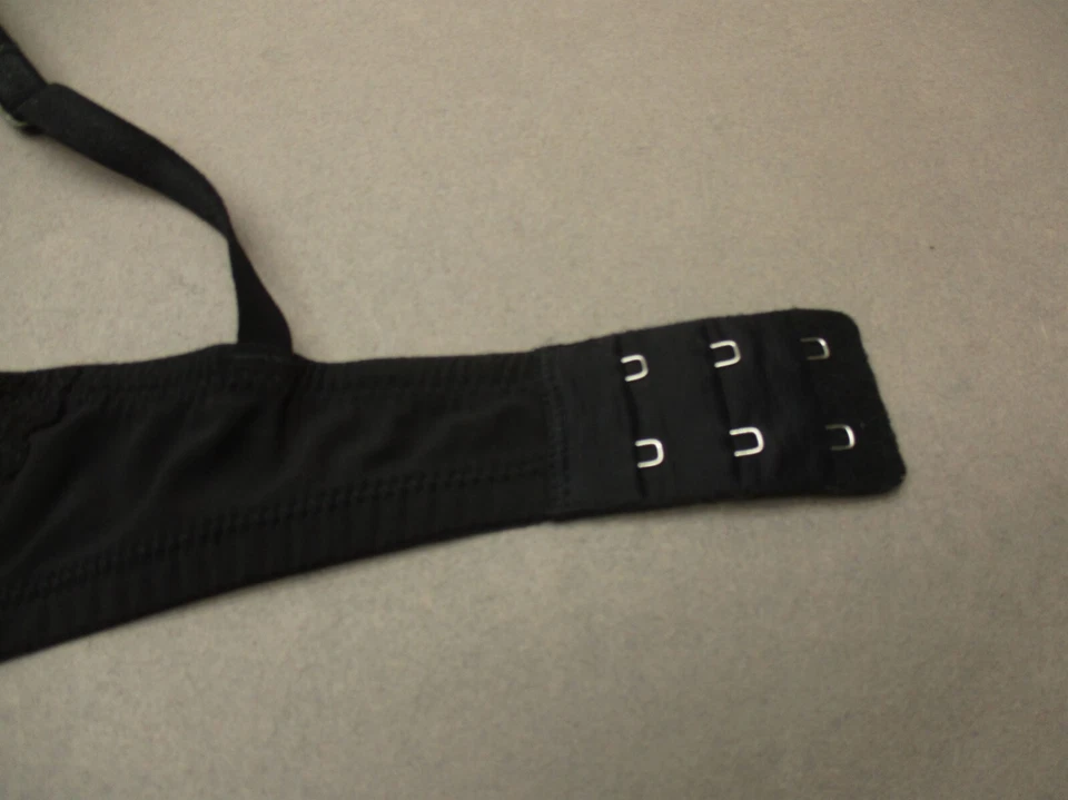 Sujetador 34C Gilly Hicks para mujer ligeramente forrado con aros cierre trasero Demi 8R Foto 4 de 4