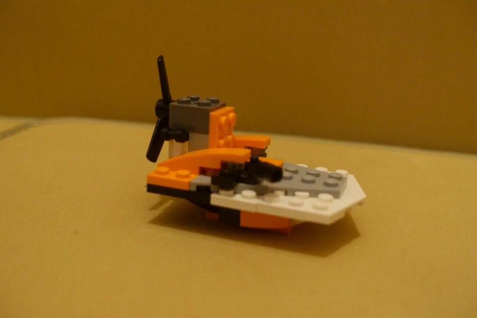 LEGO Creator 31028 Sea Plane, photo 3 of 5