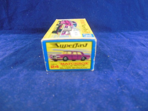 Rare Matchbox Superfast MB 24 a Rolls Royce Silver Shadow in Red, Narrow wheels - Picture 10 of 12