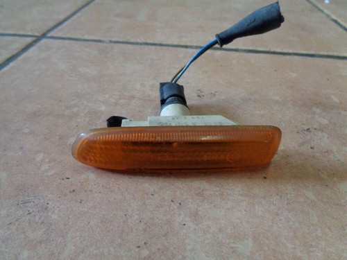 BMW 318i E46 Blinker Kotflügel orange Rechts 8370720