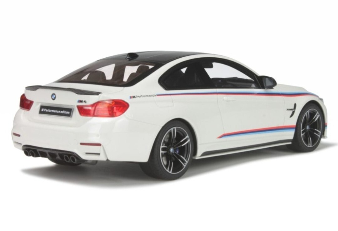 BMW 4-Series M4 (F82) Pack Performance 2015 White 1:18 Gt Spirit