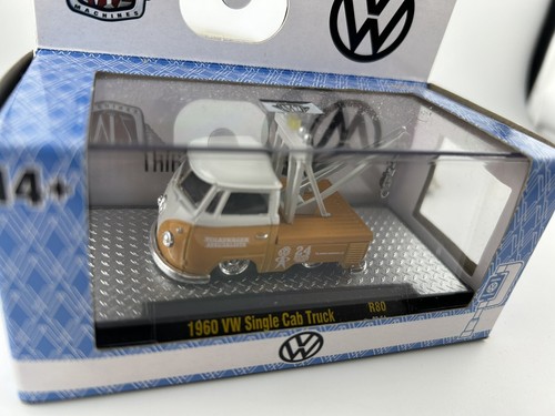 M2 Machines 1:64 Auto Thentics 1960 VW Single Cab Truck R80 23-54 Kool Kombi - Picture 2 of 3