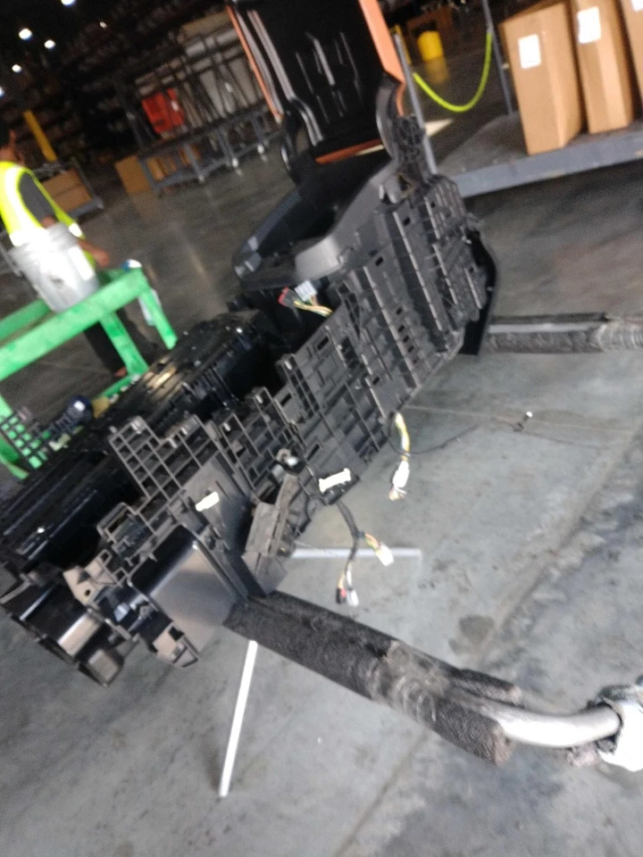 2015 Land Rover Range Rover Sport Black Center Console Lid OEM Used Part Foto 3 de 4