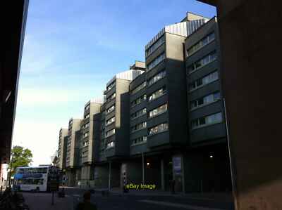 Foto 6x4 Prioratshalle Studentenwohnungen in der Fairfax Street von unter T c2021 gesehen