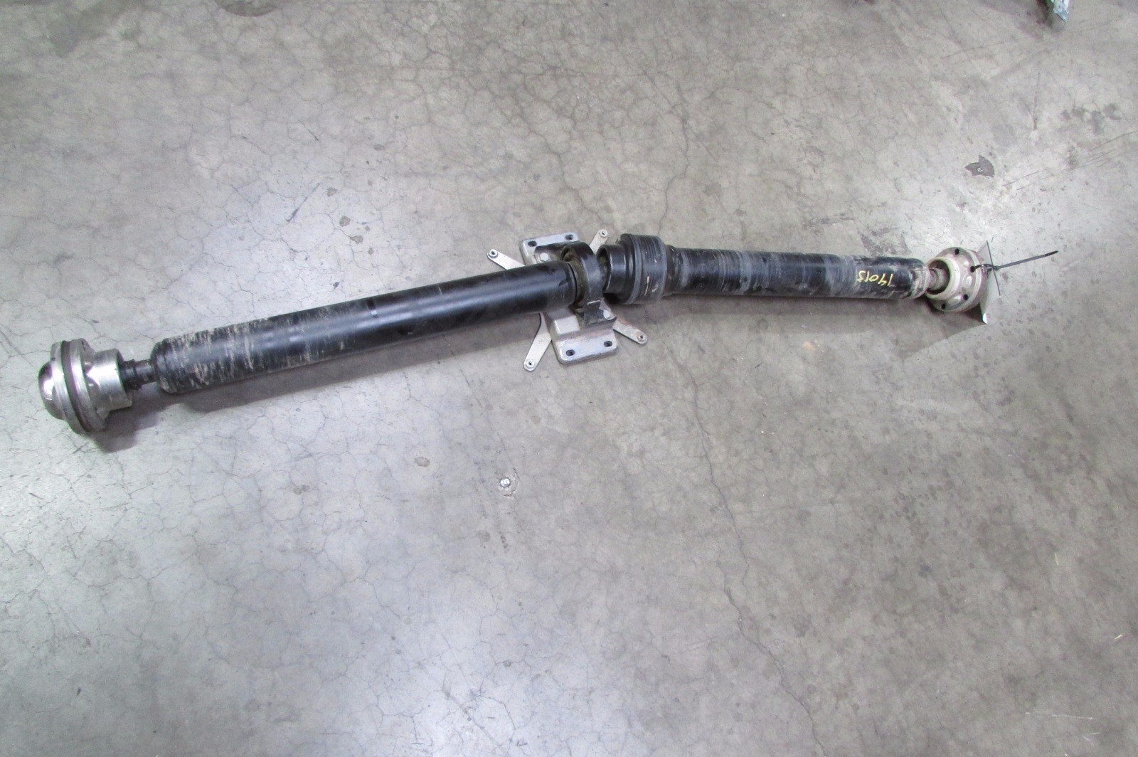 Maserati Granturismo, Drive Shaft, Rear, Used, P/N 228857