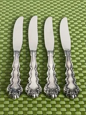 Oneida Community BEETHOVEN Silverplate 4 Dinner Knives Betty Crocker Flatware