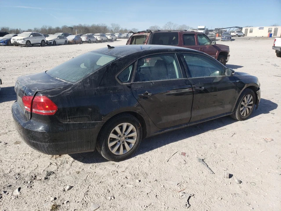 Used Engine Coolant Reservoir fits: 2015 Volkswagen Passat  Grade A Foto 4 de 4