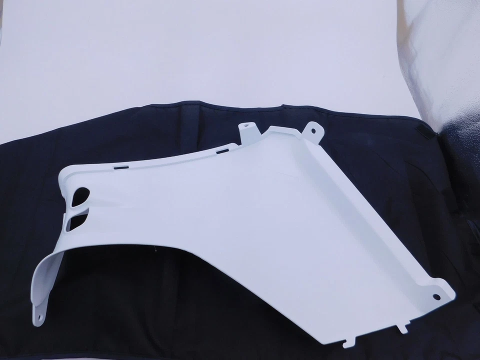 БЕЛОЕ КРЫЛО ПРАВОСТОРОННЕЙ ПАНЕЛИ КУЗОВА SUZUKI LTZ400 KAWASAKI KFX400 2003-2008 - Изображение 4 из 4