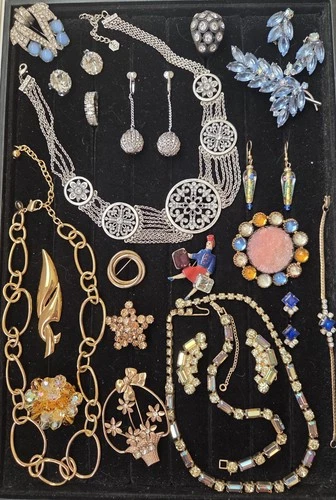 Vintage Costume Jewelry Lot