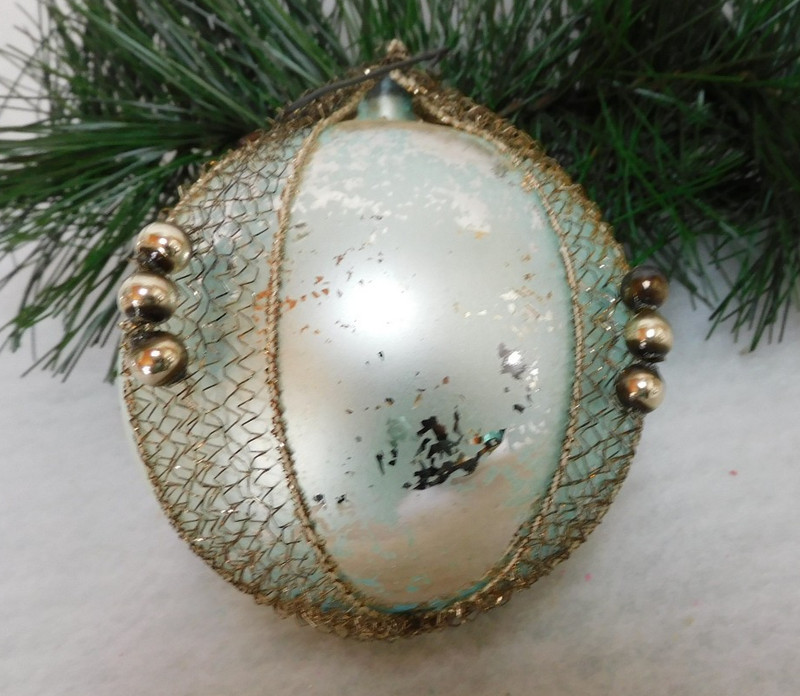 VINTAGE  ANTIQUE CHRISTMAS ORNAMENT  LARGE  BLUE BEADED WIRE WRAP