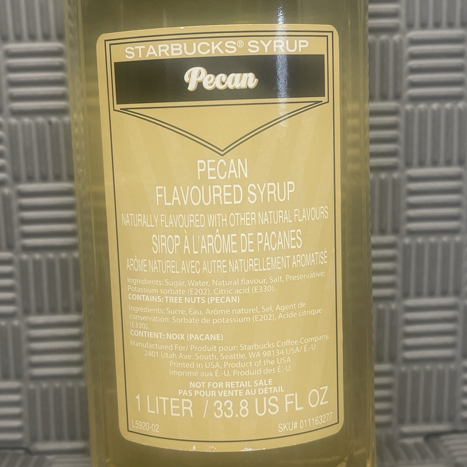 Starbucks Pecan Flavored Syrup 1 Liter 33.8 Oz Bottle Best By 23 January 2026