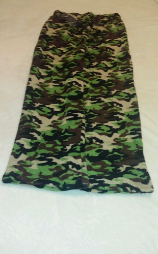 New Microplush Military Camouflage Pajama/Lounge Pants for Boys (Size 16-18)