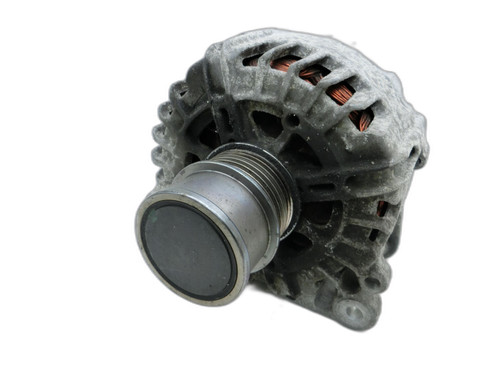 Lichtmaschine Generator 140A 14V für Seat Leon III 5F 12-16 1,2 81KW 2622499A