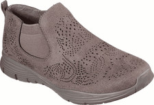 skechers spirit animal