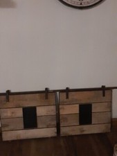 sportelli mobile scorrevoli in legno con asta in ferro