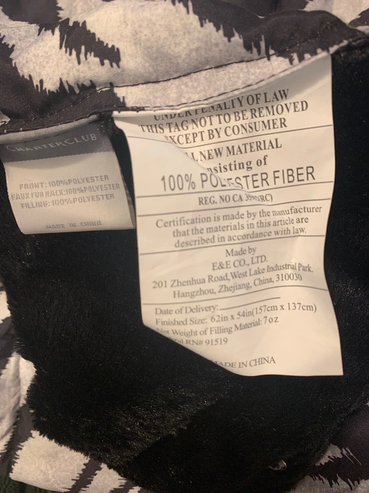 CHARTER CLUB 3-IN-1 BodyWrap Blanket,Color: Bengal Tiger PRINT, New -No Box  S25 - Image 4 of 4