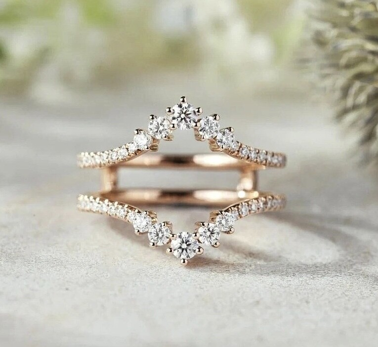 Vintage rose gold moissanite curved double wrap crown wedding band-image