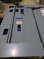 225 AMP 3 PHASE 120/208/240,  4 WIRE, NEMA 3 with MAIN BREAKER 219