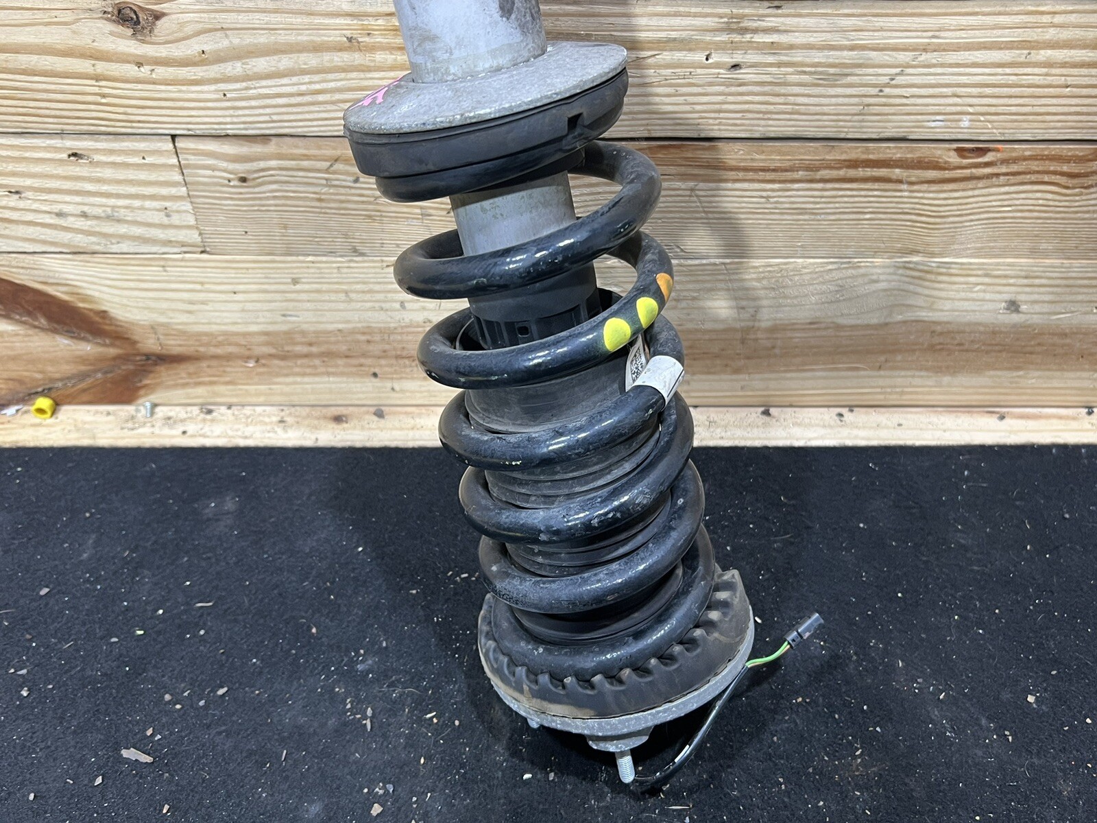 OEM 2014-2020 Maserati Quattroporte Ghibli Front AWD Suspension Spring Strut