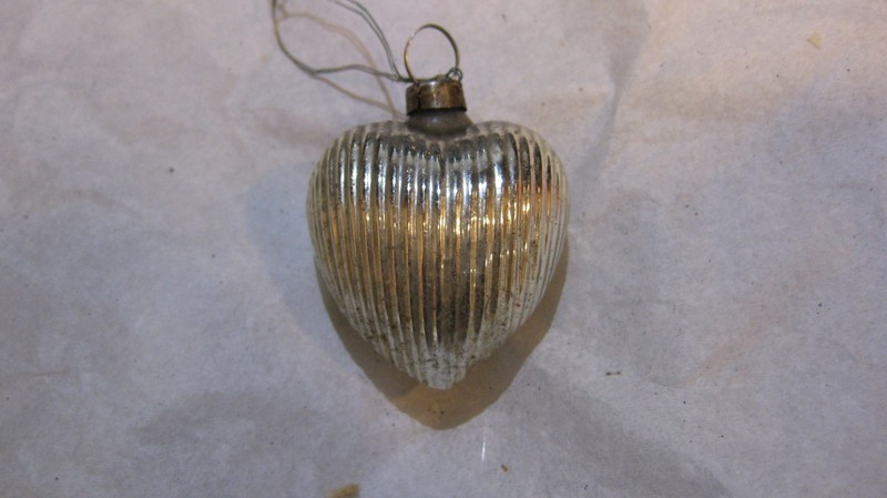 Antique German Mercury Glass Ribbed Heart Feather Tree Christmas Ornament