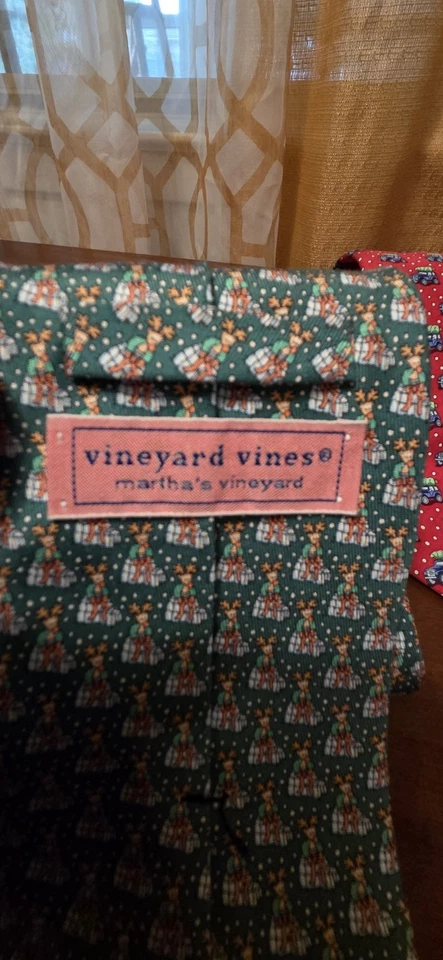 Corbata Vineyard Vines tema de Navidad 100 % seda roja y verde EE. UU. 2 piezas Foto 4 de 4
