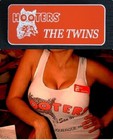 Hooters Uniform The Twins Name Tag  CoBstume Pin Badge Casino Dealer Bartender — photo 1