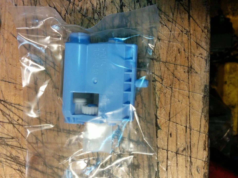  New Compatible Pickup Roller for Canon ImageClass D1620 D1650 RM2-5741-000CN - Image 2 of 4