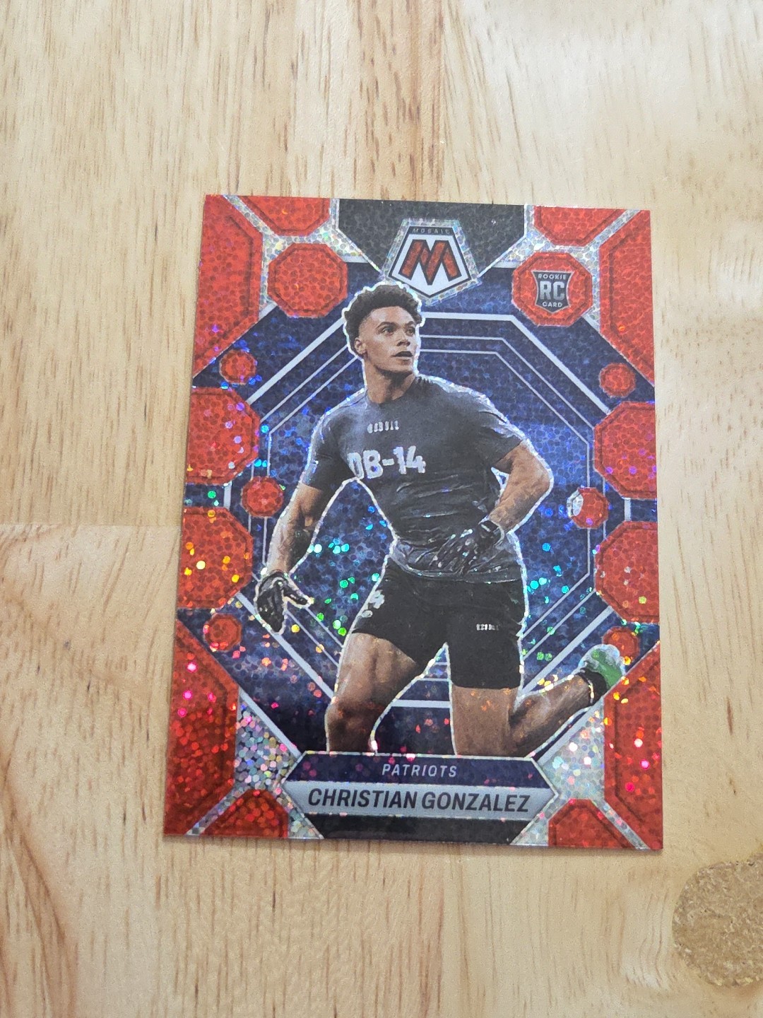 2023 Mosaic CHRISTIAN GONZALEZ Red Sparkle Prizm #300 Rookie Patriots SP