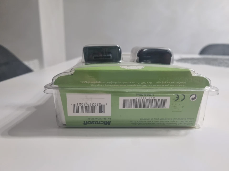 Official Xbox 360 Play And Charge Kit - New & Sealed - Image 4 of 4