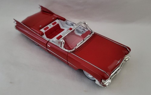 Matchbox Collectibles Platinum Edition 1959 Cadillac Convertible Collector Tin - Picture 12 of 17