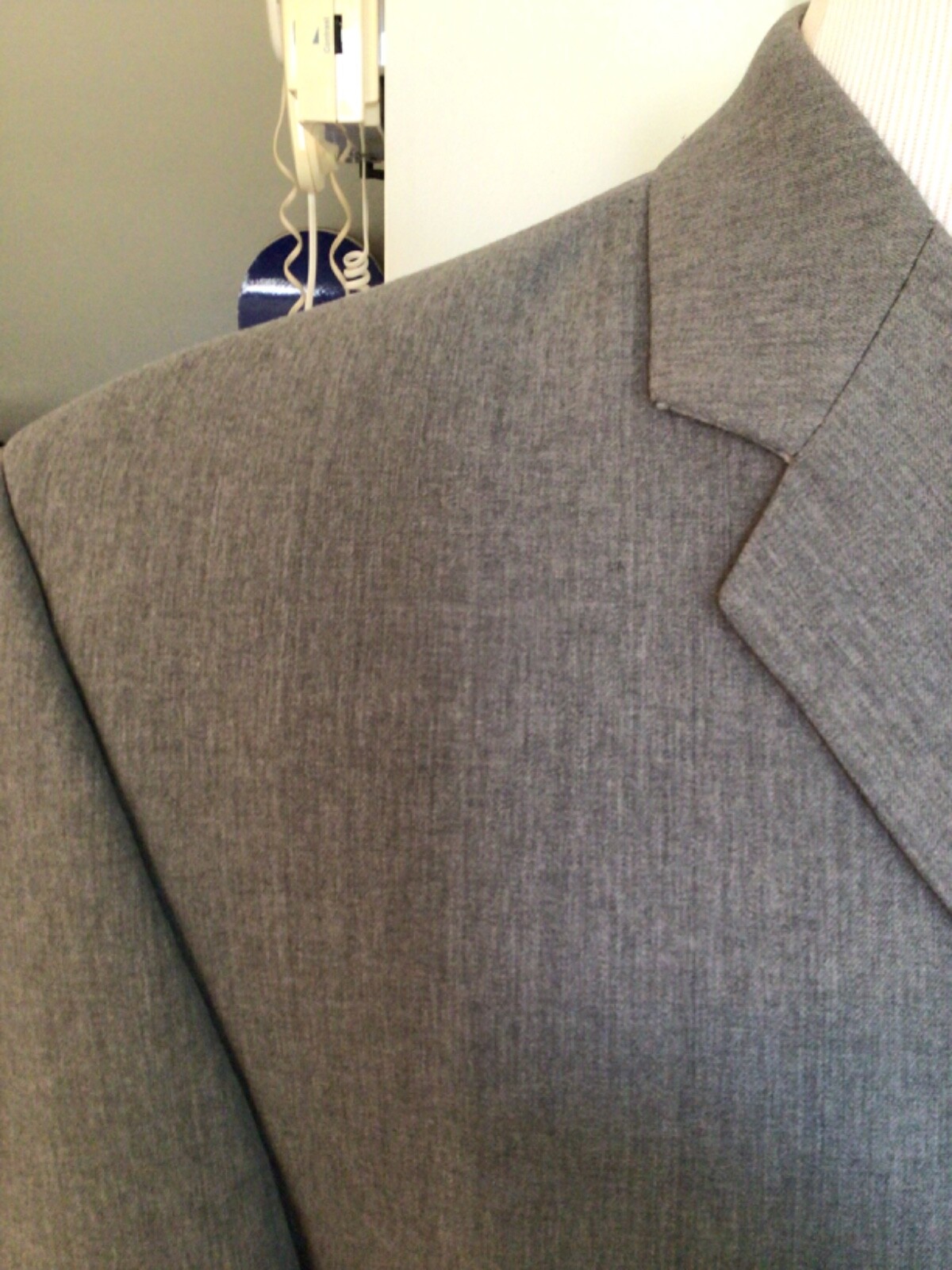 Men's DKNY Essentials Solid Gray Wool 3 Button 2P… - image 4